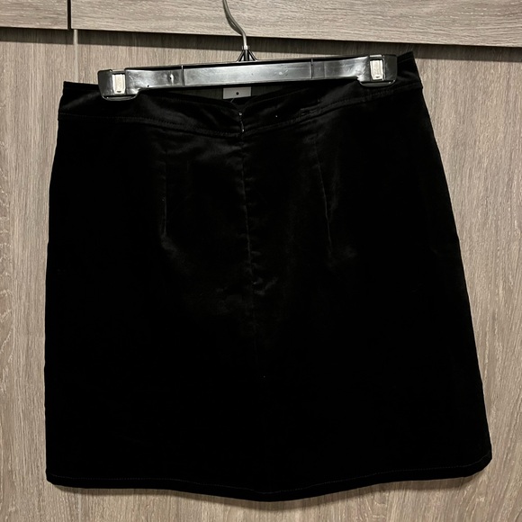 Loft skirt- great for fall and winter - Picture 3 of 3